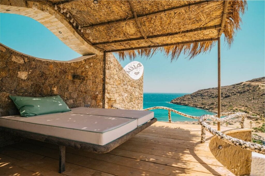 Best Resorts in Greece: Calilo, Ios